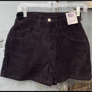 Vintage corduroy high waisted shorts